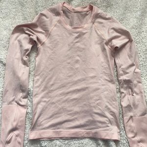 Lululemon swiftly tech long sleeve! (race length)